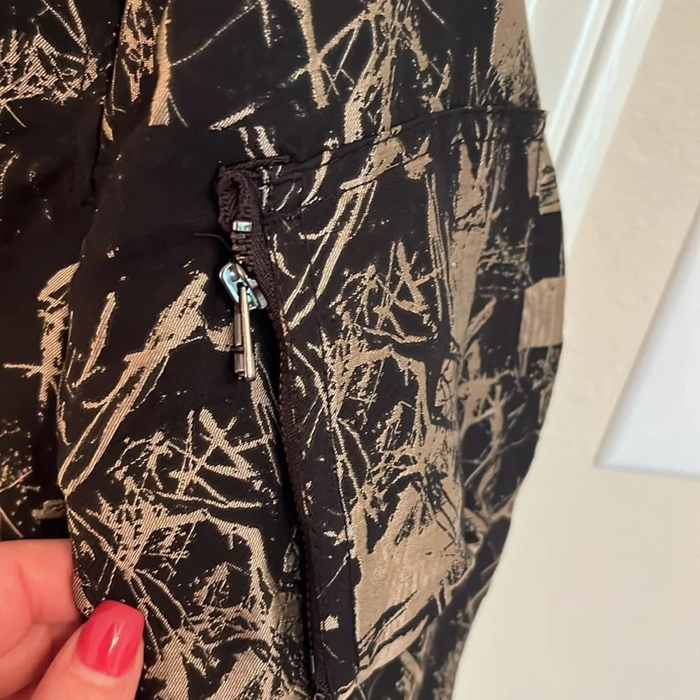 H&M Gold and Black Bomber Jacket - Picture 6 of 11